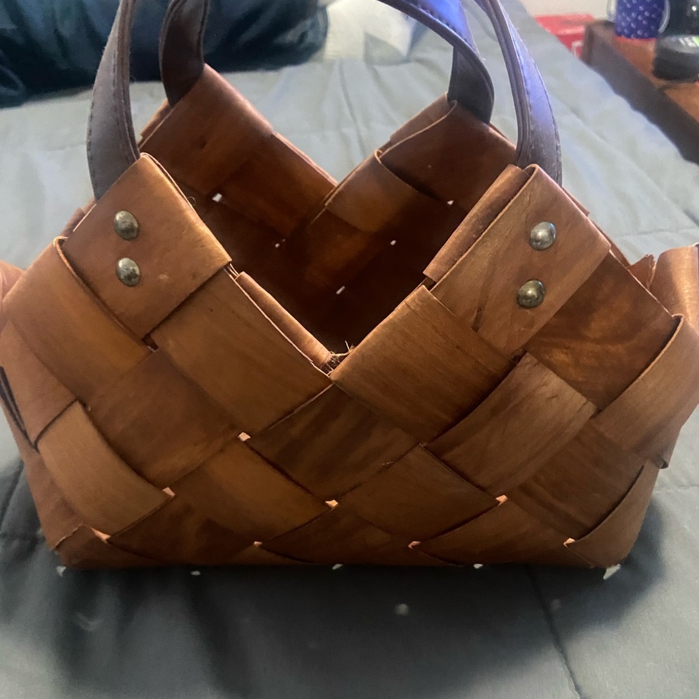 Elegant Brown Woven Handbag